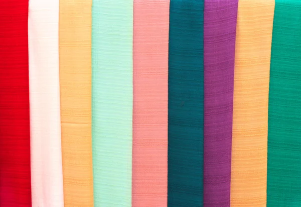 Handgefertigte Gewebe in verschiedenen Farben — Stockfoto