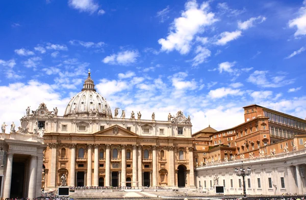 Собор Святого Петра в Ватикане, Рим, Италия — стоковое фото