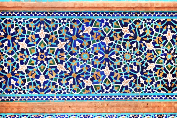 Detail Tradiční Perské Mozaikové Stěny Květinovým Ornamentem Mešita Grand Jame — Stock fotografie