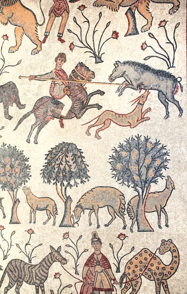 요르단 중동의 동물을 사냥하는 모습이 새겨져 고대의 모자이크 — 스톡 사진