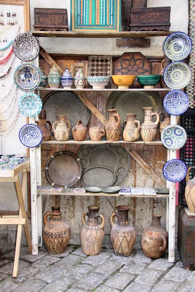 Souvenirs Marocains Traditionnels Assiettes Cruches Pots Argile Souk Essaouira Maroc — Photo