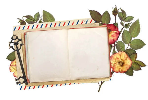 Cartão Postal Antigo Chave Vintage Pequeno Livro Aberto Com Páginas — Fotografia de Stock