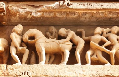 Ünlü erotik insan heykeller Tapınağı, Khajuraho, Hindistan