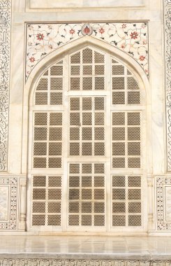 Oyulmuş pencere ve mozaik mermer Tac Mahal, Hindistan Tarih