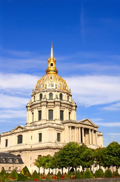 Les Invalides - complex of museums and tomb of Napoleon Bonapart — Stock Photo, Image