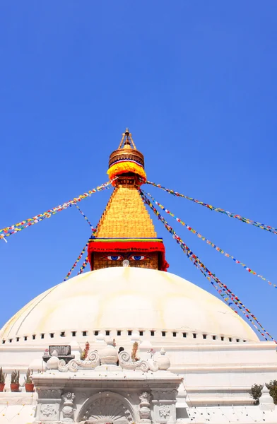 Stupa Bodnath et drapeaux de prière à Katmandou, Népal — Photo