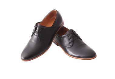 Genç bir adam için ayakkabı