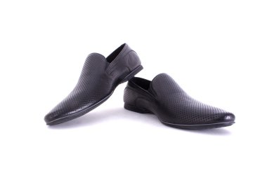 Genç bir adam için ayakkabı