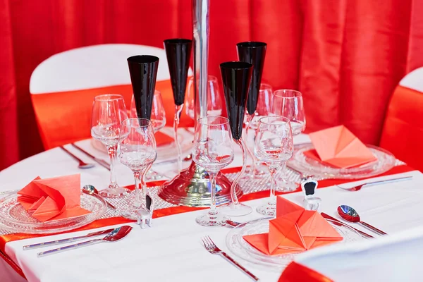 Beautidul table set for wedding reception — Stock Photo, Image