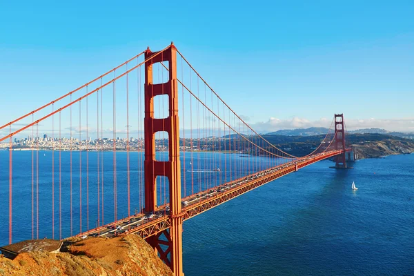 Περίφημη χρυσή γέφυρα πυλών στο San Francisco, ΗΠΑ — Φωτογραφία Αρχείου