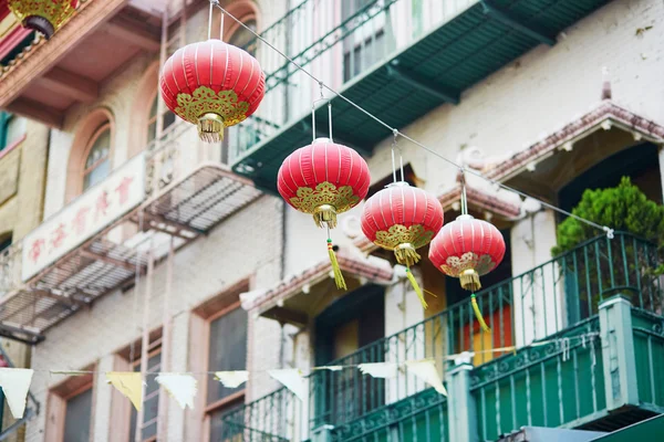 Gyönyörű piros kínai lampion, Chinatown, San Francisco — Stock Fotó