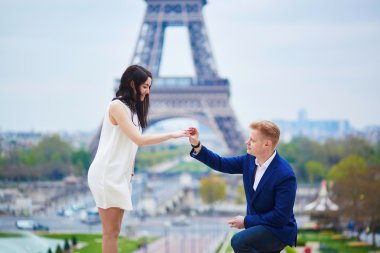 Paris'te Romantik angajman