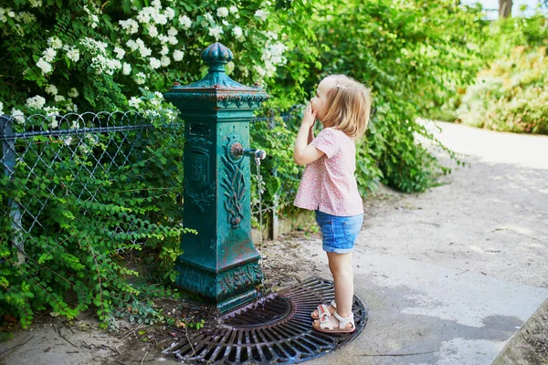 Adorable Cheerful Toddler Girl Washing Her Hands Street Paris France — Stock Photo, Image