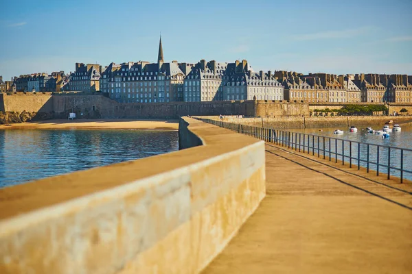 Saint Malo Intra Muros Brittany Fransa Daki Manzarası Fotoğraf Mole — Stok fotoğraf