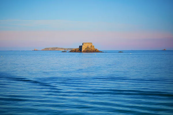 Vista Panorámica Del Mar Temprano Mañana Saint Malo Bretaña Francia —  Fotos de Stock