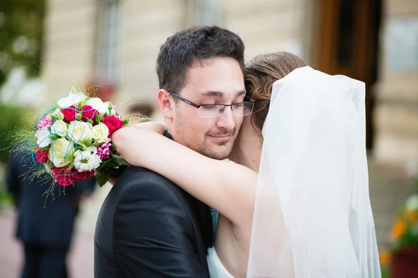 Beau couple de mariage — Photo