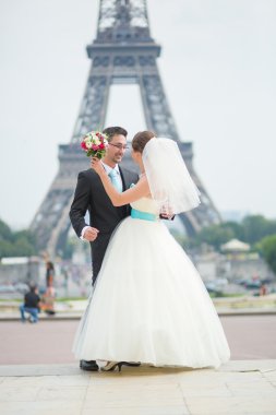 Paris sadece evli çift