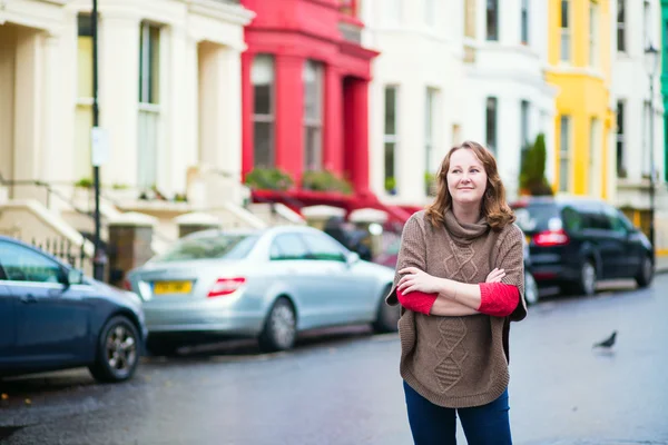 Usmívající se dívka v Notting Hill — Stock fotografie