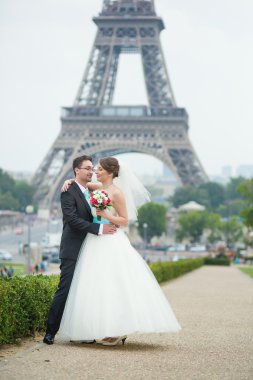 Paris sadece evli çift