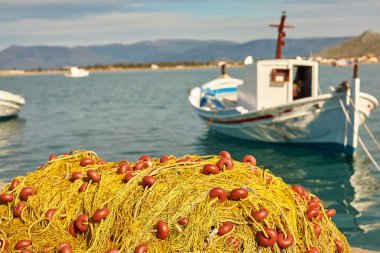 Sarı balık ağlarına bağlantı noktası yığını