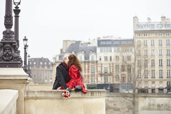 Romantisches verliebtes Paar beim Date — Stockfoto