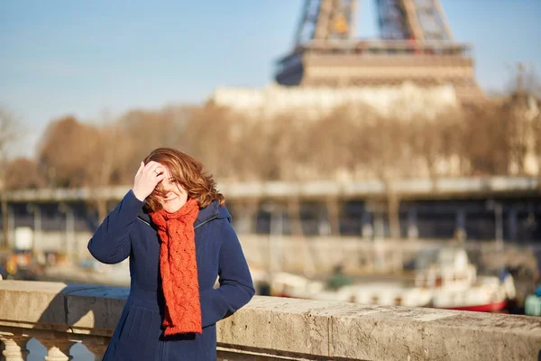 Beautiful young tourist in Paris — Stock Photo, Image