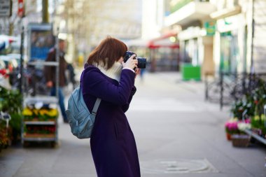 Güzel genç turizm Paris