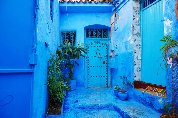 Straße in der Medina von Chefchaouen, Marokko — Stockfoto