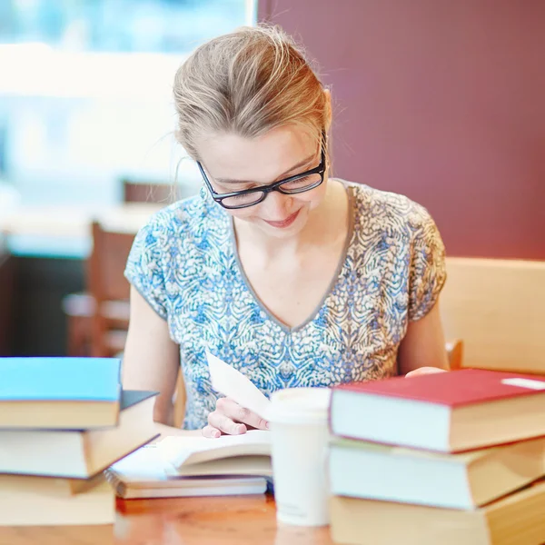 Student studying or preparing for exams — Stock Photo, Image