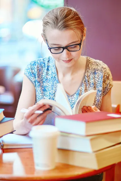 Student studying or preparing for exams — Stock Photo, Image