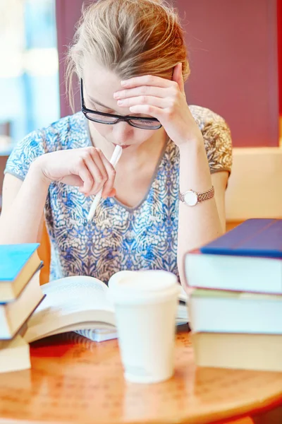 Student studying or preparing for exams — Stock Photo, Image