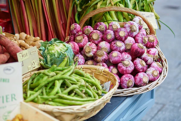 市場の新鮮な健康的なバイオ野菜 — ストック写真