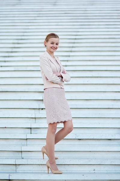 Beautiful young self confident business woman — Stock Photo, Image