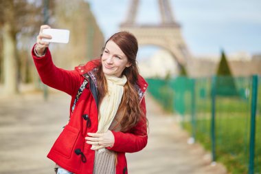 Paris alarak selfie güzel genç turist