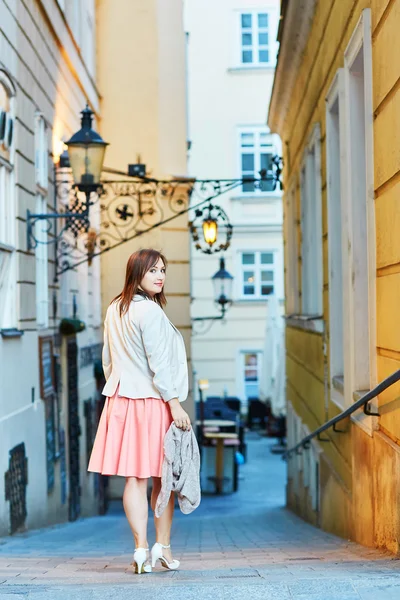 Beautiful young tourist in Vienna — Stock Photo, Image