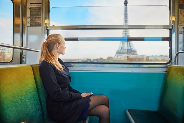 Beautiful young woman in Parisian subway — Stock Photo, Image