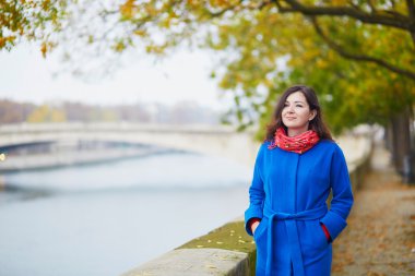 Bir sonbahar günü Paris'te güzel turizm