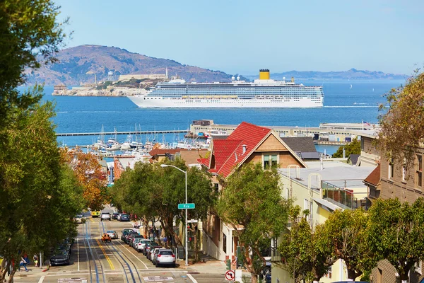 Schilderachtig uitzicht van Russische hill in San Francisco — Stockfoto