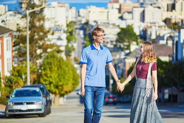 Jeunes couples en San Francisco, Californie, États-Unis — Photo