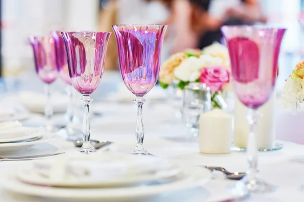 Ensemble de table pour une fête d'événement ou une réception de mariage — Photo