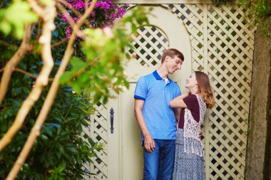 Bir tarihi San Francisco içinde olan genç Romantik Çift