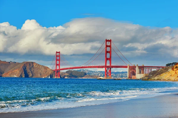 Słynny most Golden Gate w San Francisco, Stany Zjednoczone Ameryki — Zdjęcie stockowe