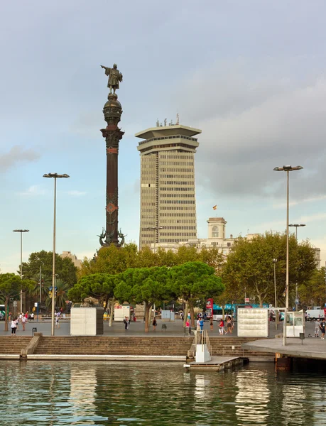 Pohled na přístavní čtvrti v Barceloně. — Stock fotografie