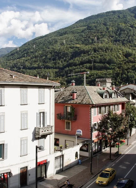 Blick auf die Stadt Tirano. — Stockfoto