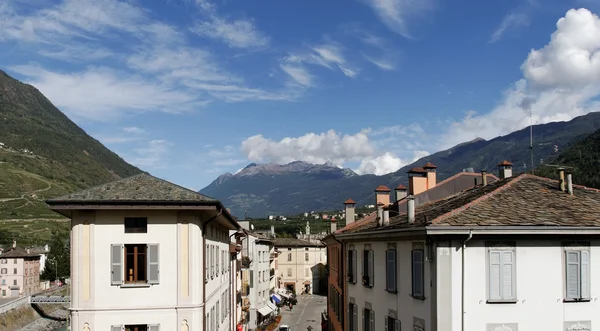 Vista sulla città di Tirano . — Foto Stock