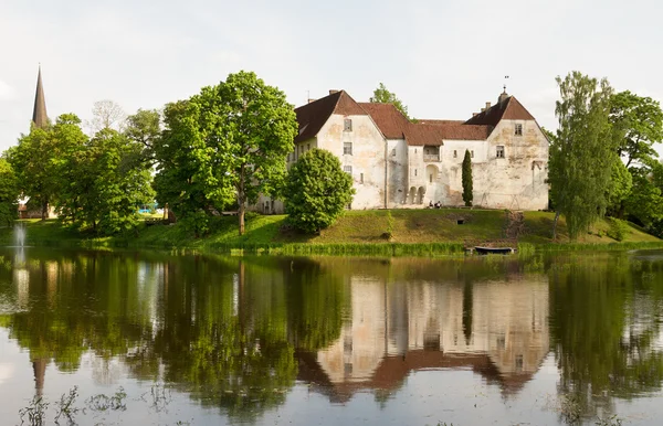 Jaunpils Burg in Lettland. — Stockfoto