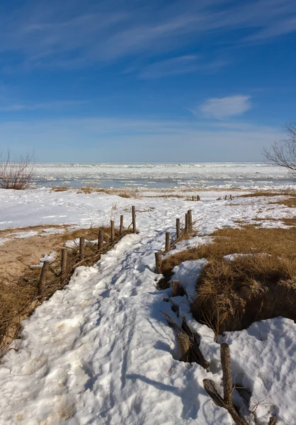 Sökvägen på stranden. — Stockfoto