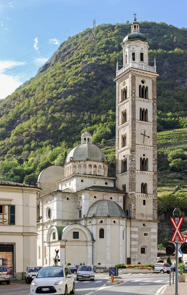 Bazilika madonna di Tirano, İtalya. — Stok fotoğraf