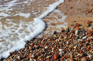 Deniz sahil şeridi.