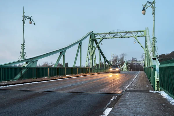 Вид Старий Дерев Яний Міст Ввечері — стокове фото